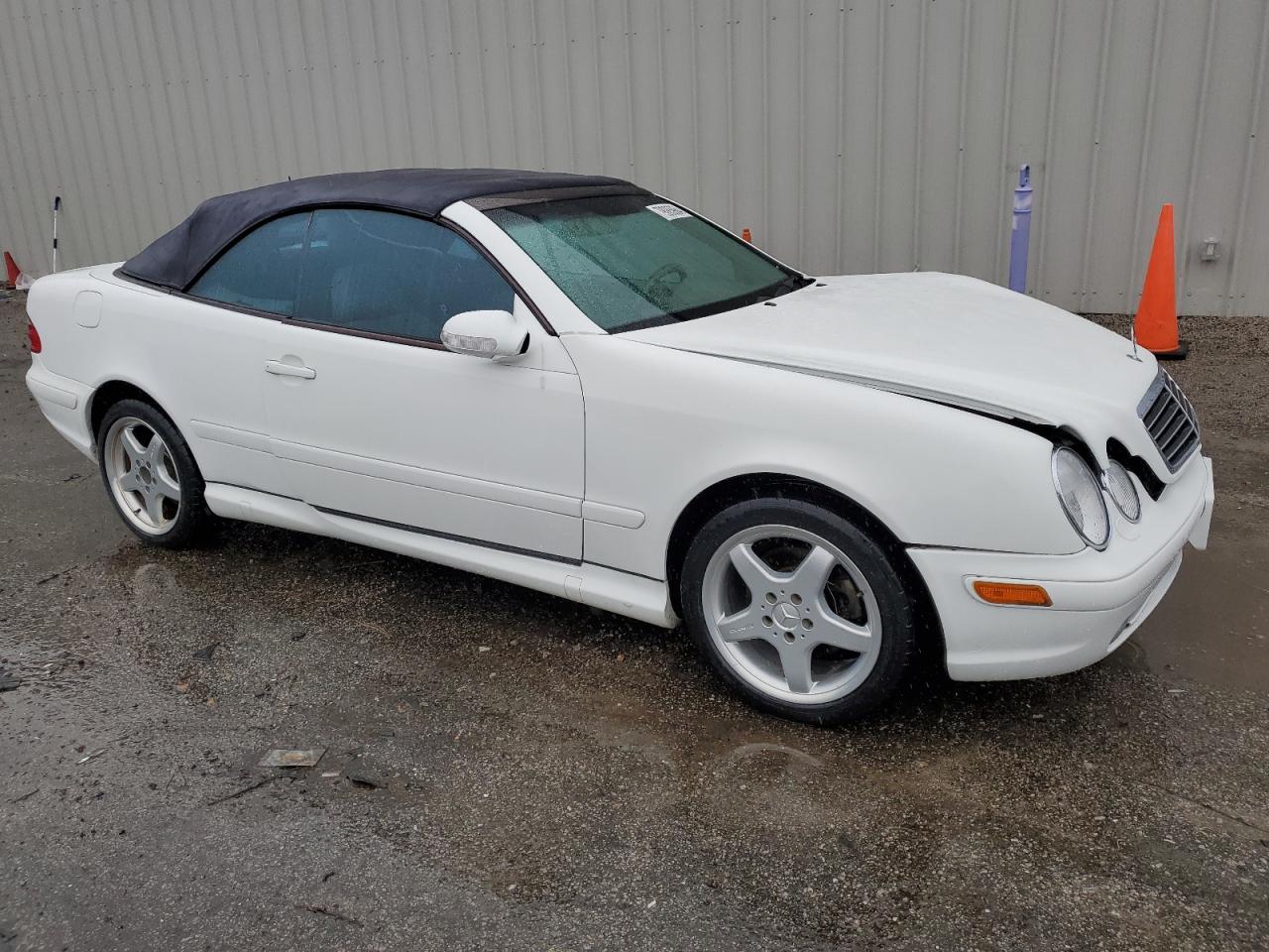 Lot #2986842220 2000 MERCEDES-BENZ CLK 430