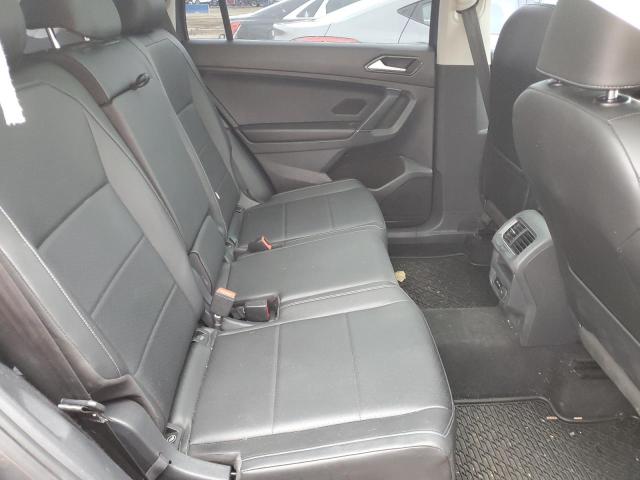 2018 VOLKSWAGEN TIGUAN SE - 3VV2B7AX8JM120121