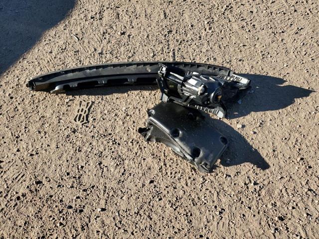 2016 KIA CADENZA LU KNALN4D73G5220806
