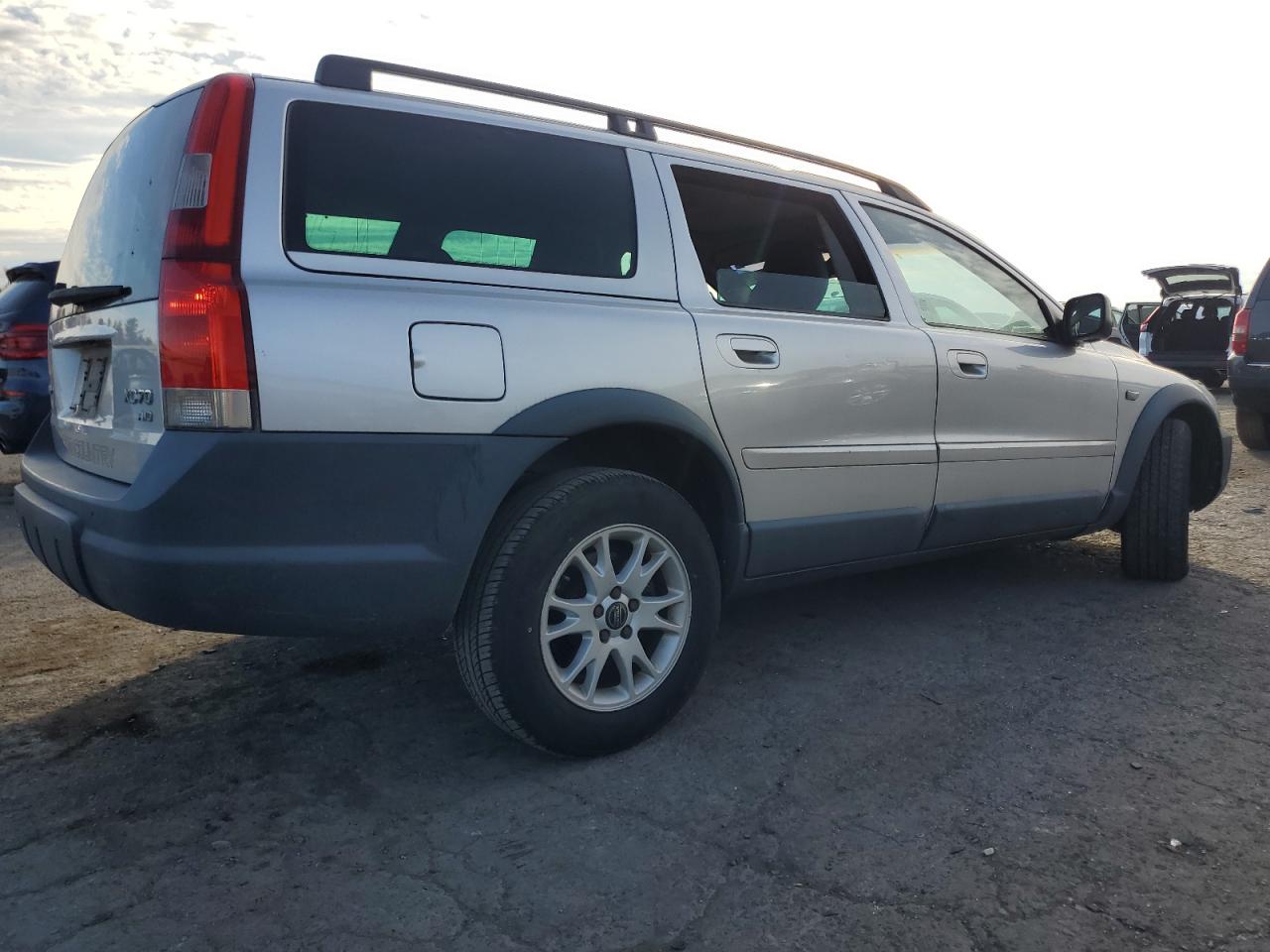 Lot #3033236870 2004 VOLVO XC70