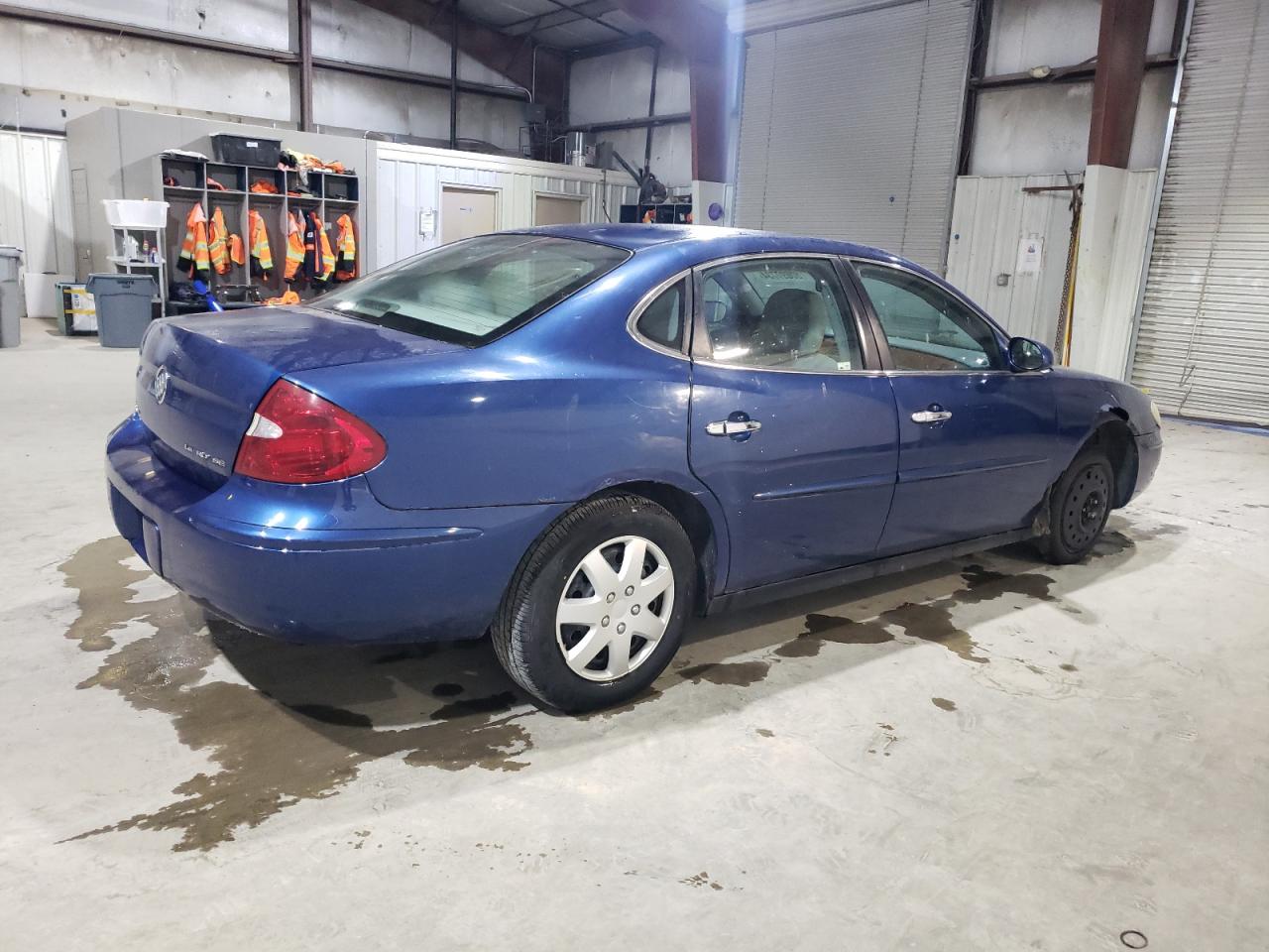 Lot #3020096596 2005 BUICK LACROSSE C