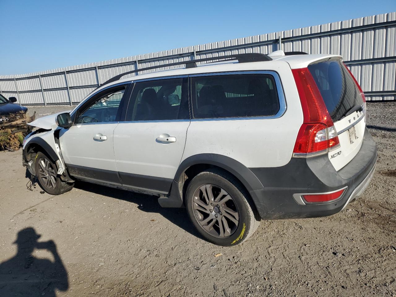 Lot #2988490786 2015 VOLVO XC70 T5 PR