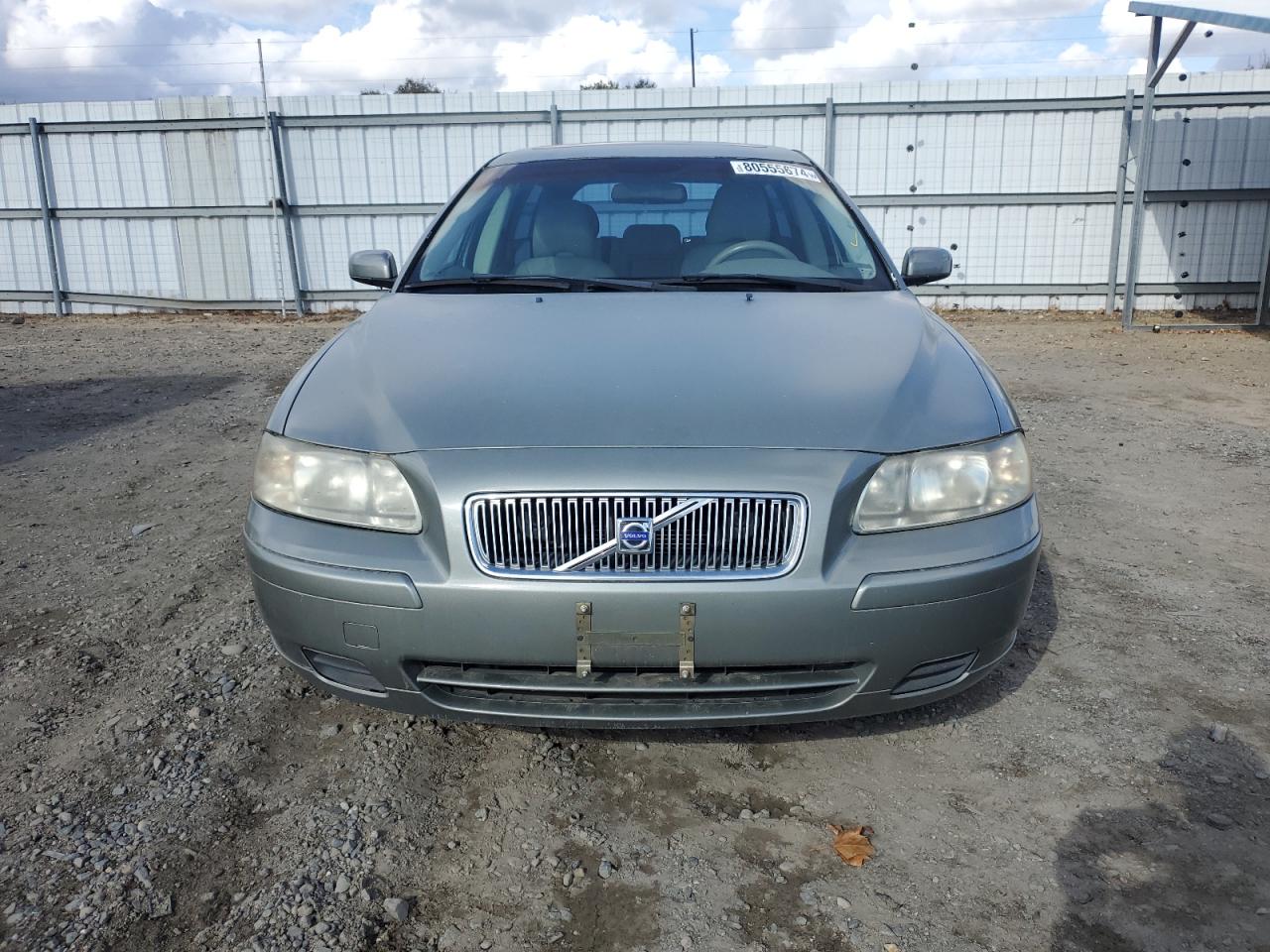 Lot #2977109177 2006 VOLVO V70