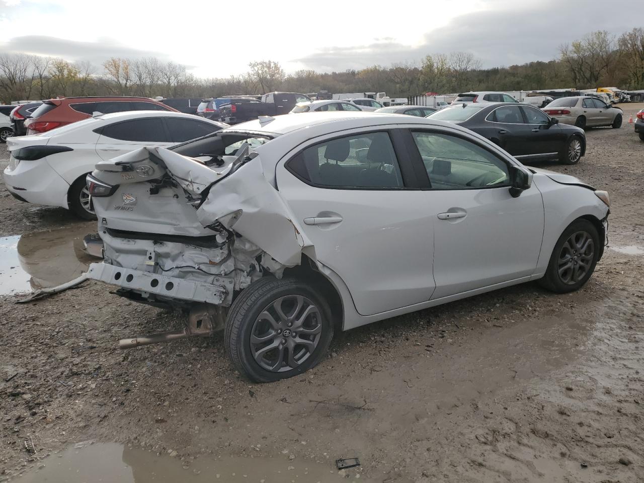 Lot #2962645776 2019 TOYOTA YARIS L