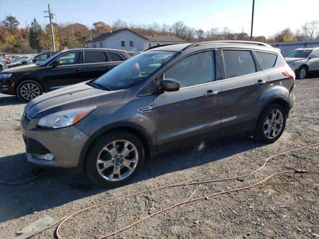 VIN 1FMCU9G91EUB41777 2014 Ford Escape, SE no.1