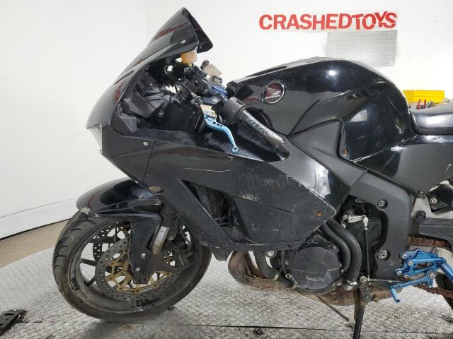 2015 HONDA CBR600 RR JH2PC4002FK800462
