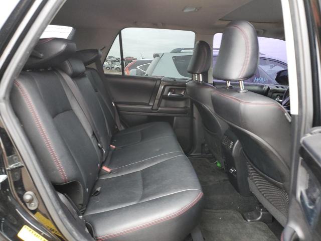 2018 TOYOTA 4RUNNER SR - JTEBU5JR6J5589787