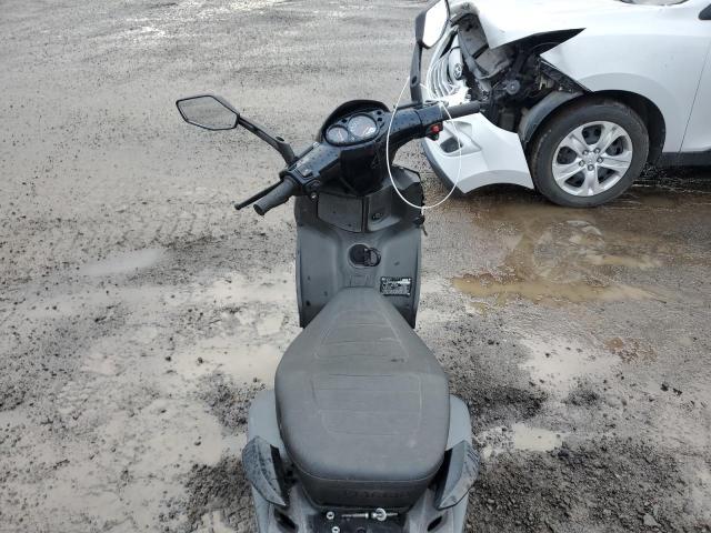 2021 PIAGGIO SCOOTER ZAPC506B4M4004184