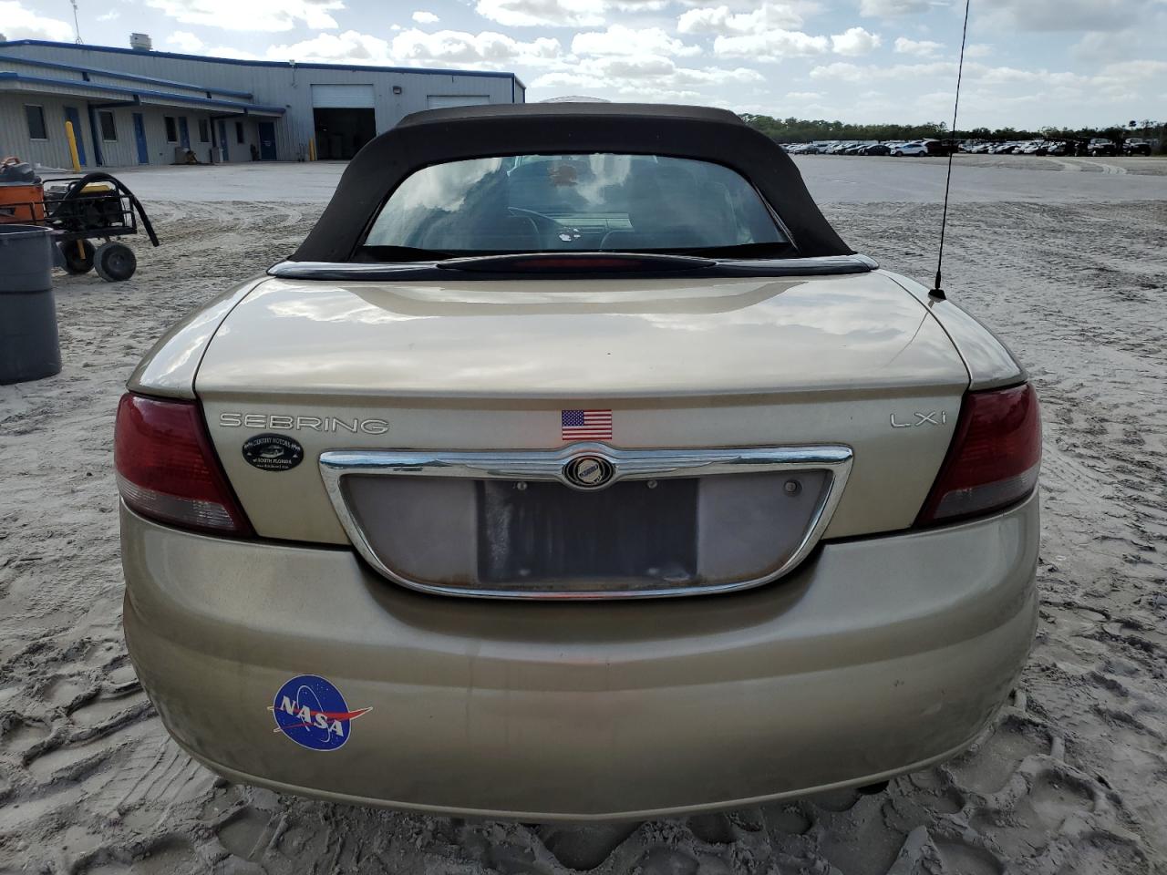 Lot #2976401019 2004 CHRYSLER SEBRING LX