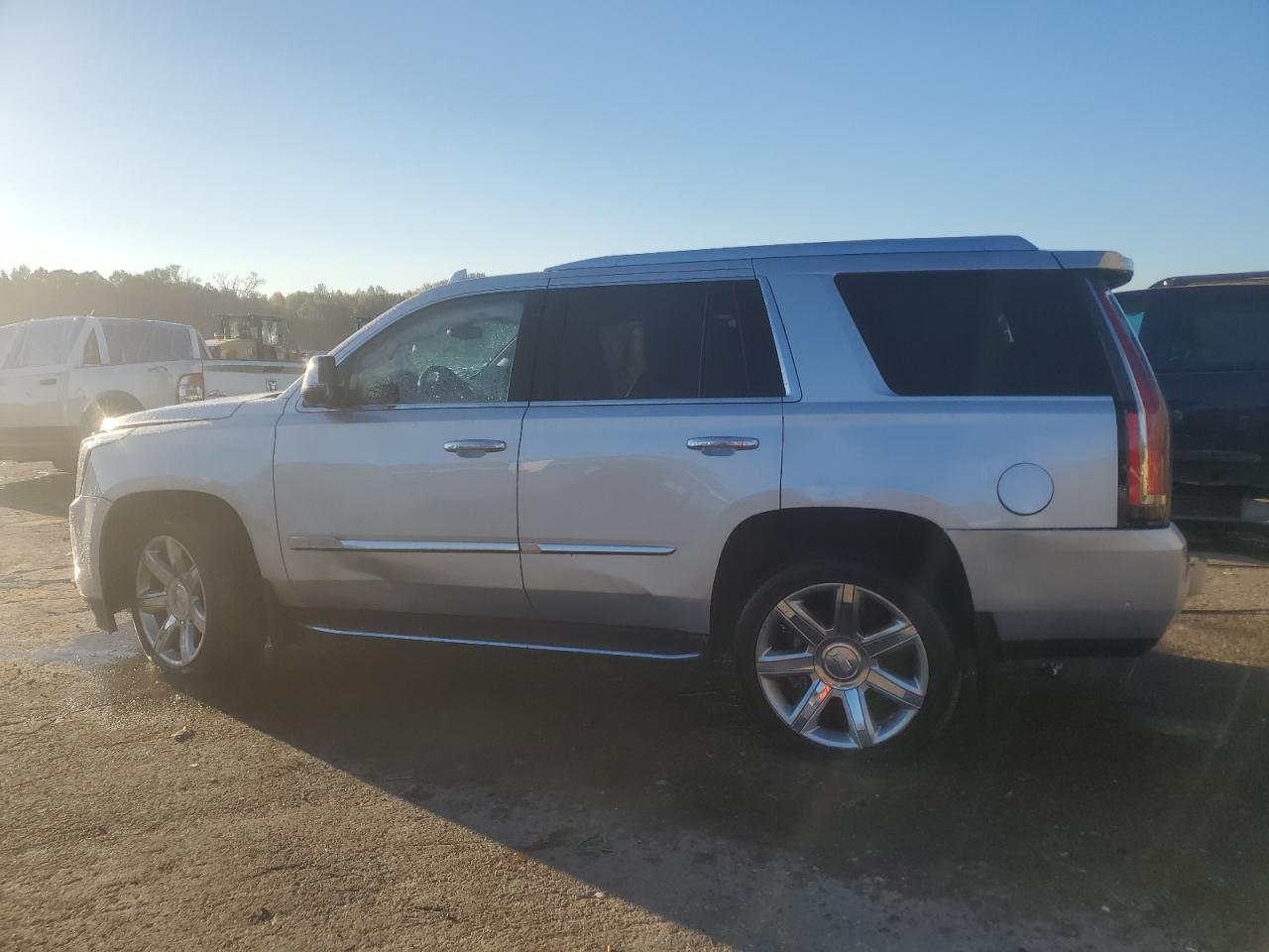 Lot #3027004768 2019 CADILLAC ESCALADE L