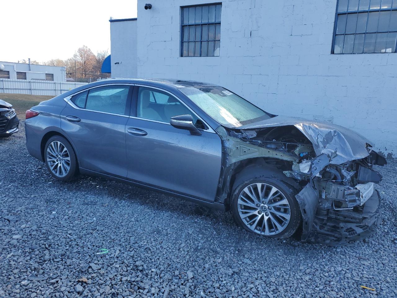 Lot #2960146090 2019 LEXUS ES 350