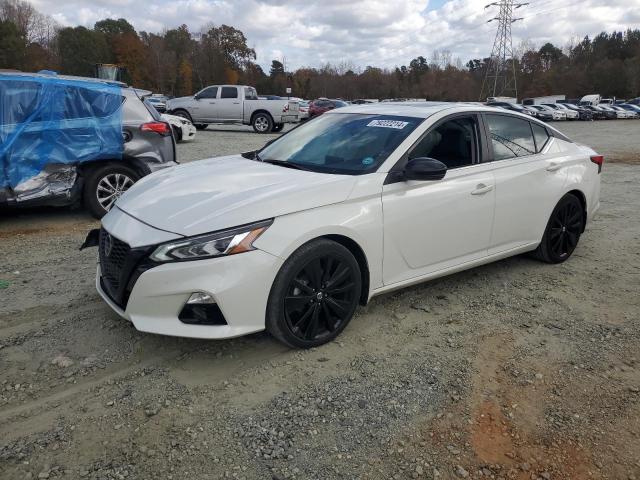 NISSAN ALTIMA SR 2022 white  gas 1N4BL4CV2NN327207 photo #1