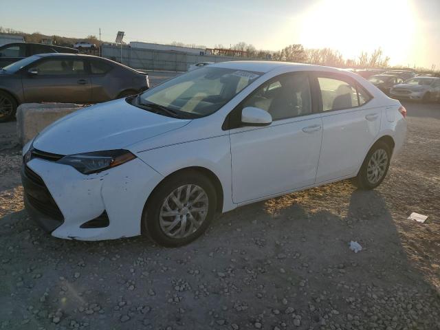 VIN 2T1BURHE8JC035040 2018 TOYOTA COROLLA no.1