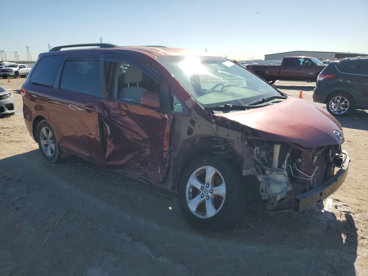 Lot #3009079369 2013 TOYOTA SIENNA LE