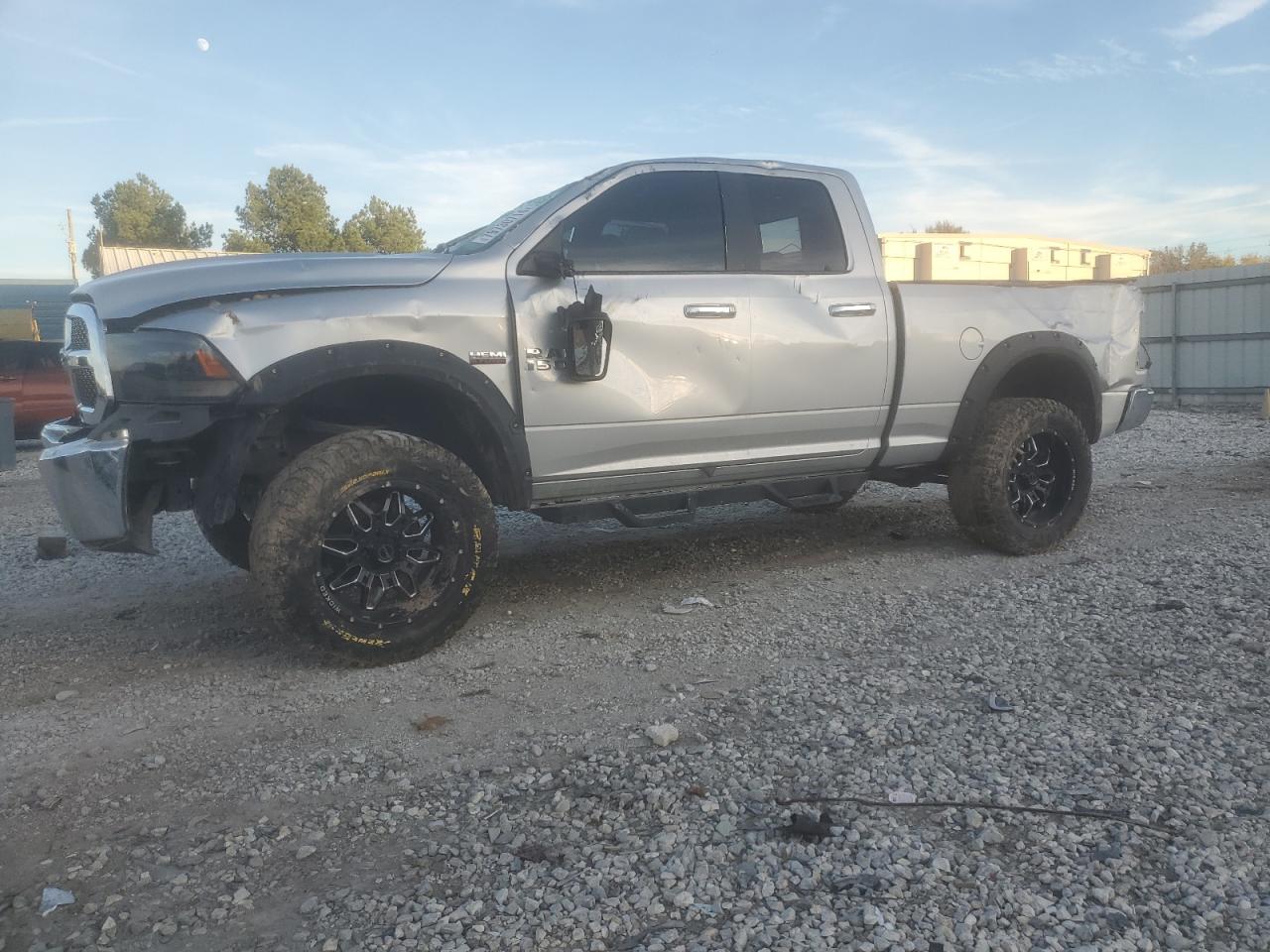 RAM 1500 SLT