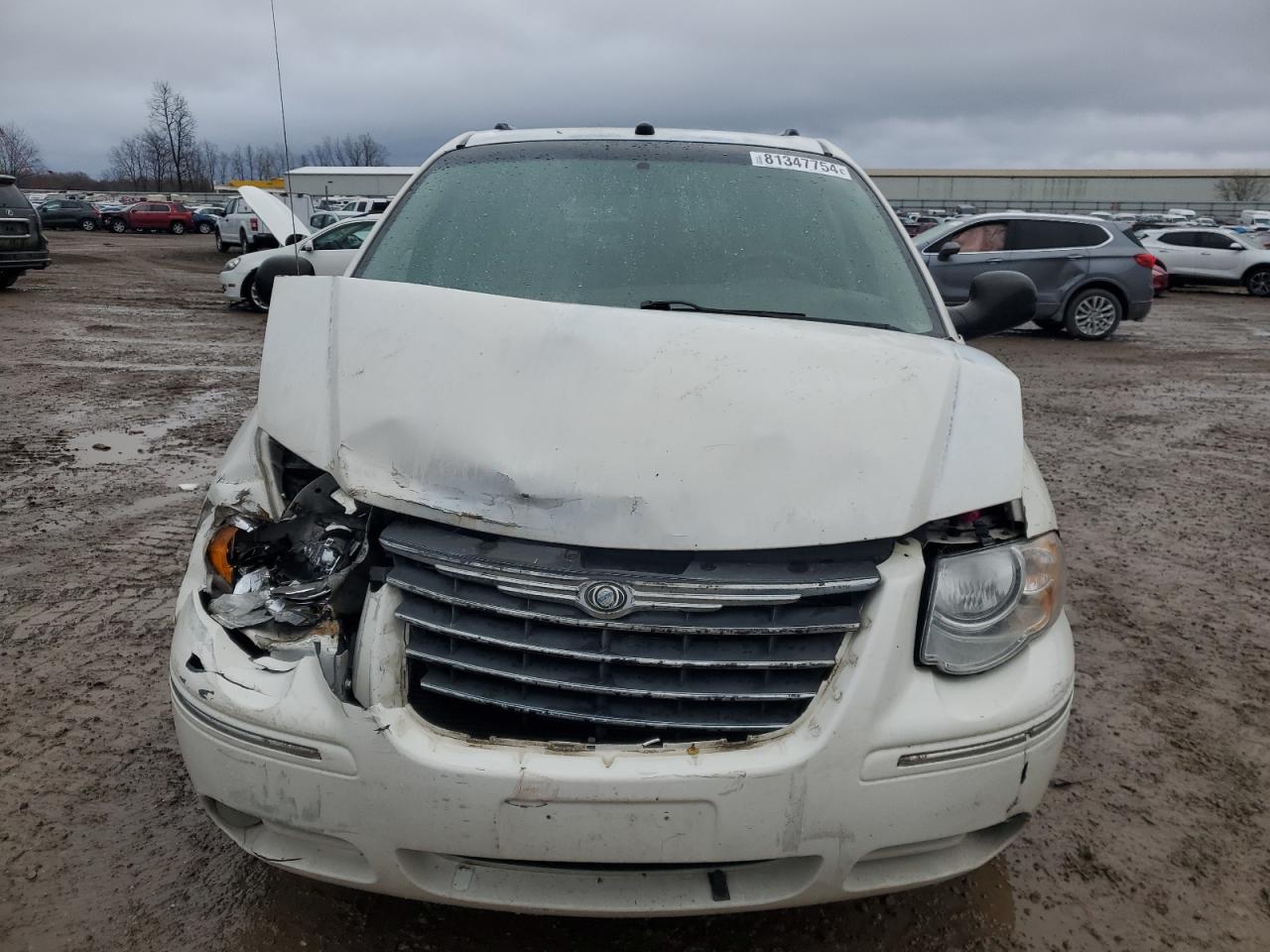 Lot #3033126990 2005 CHRYSLER TOWN & COU