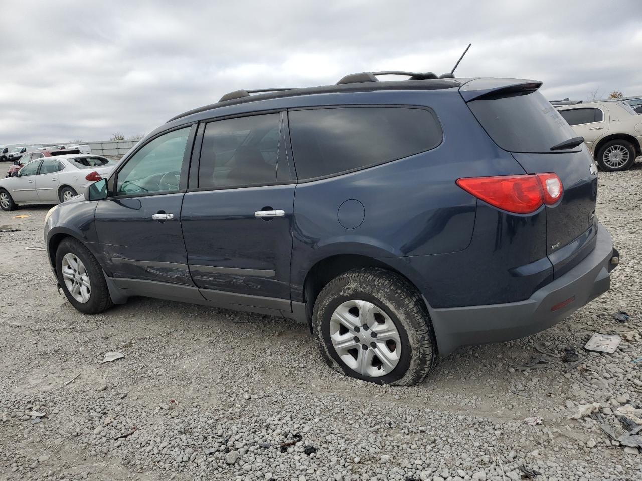 Lot #3020579485 2010 CHEVROLET TRAVERSE L