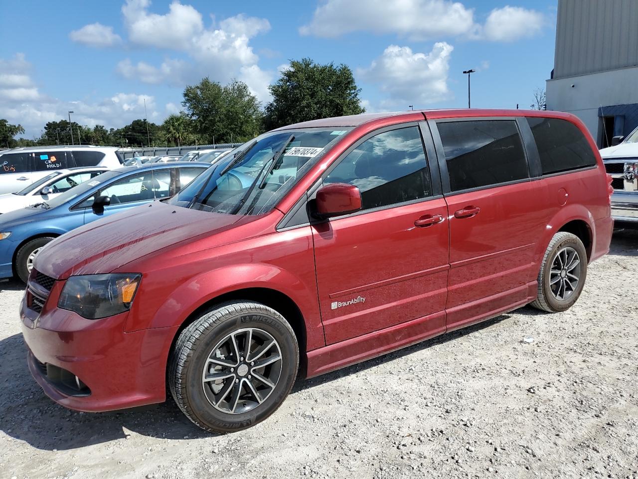 Lot #2989257876 2015 DODGE GRAND CARA