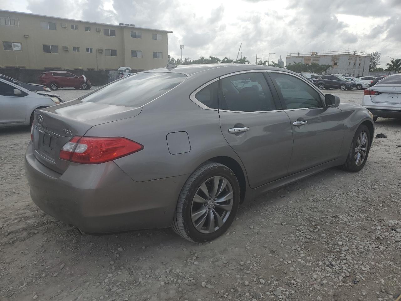 Lot #3021016188 2013 INFINITI M37 X