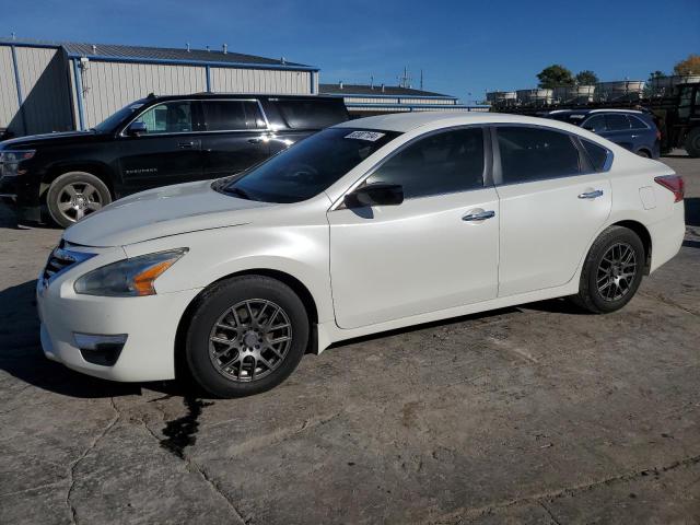 VIN 1N4AL3AP1EN357826 2014 NISSAN ALTIMA no.1