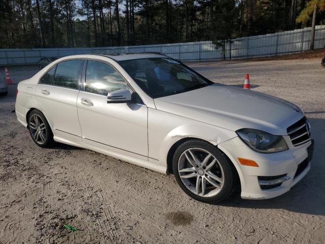 VIN WDDGF4HB2EA945534 2014 MERCEDES-BENZ C-CLASS no.4