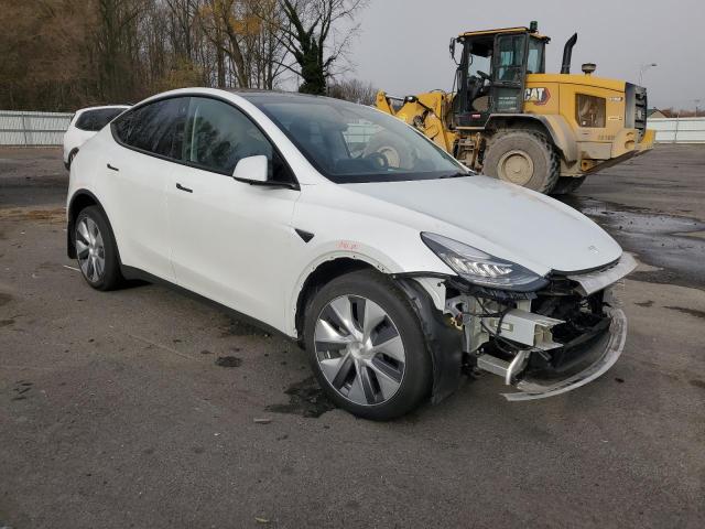 VIN 7SAYGDEE1PA067681 2023 TESLA MODEL Y no.4