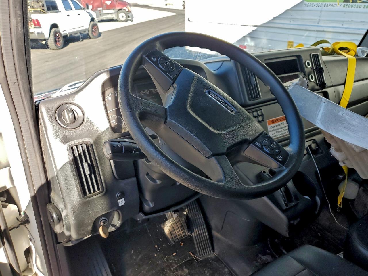 Lot #3311521238 2024 FREIGHTLINER M2