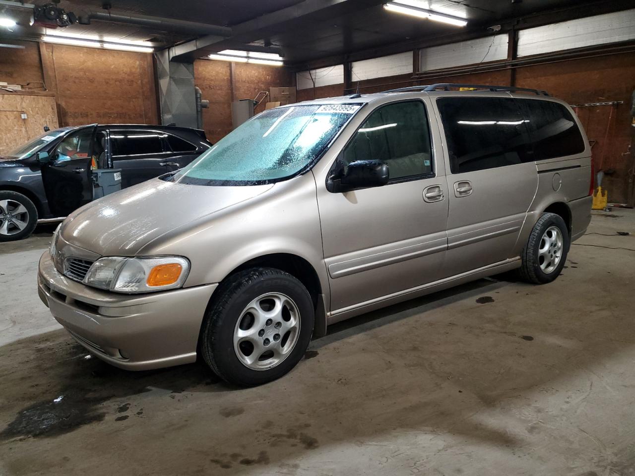 Lot #3287363985 2003 OLDSMOBILE SILHOUETTE