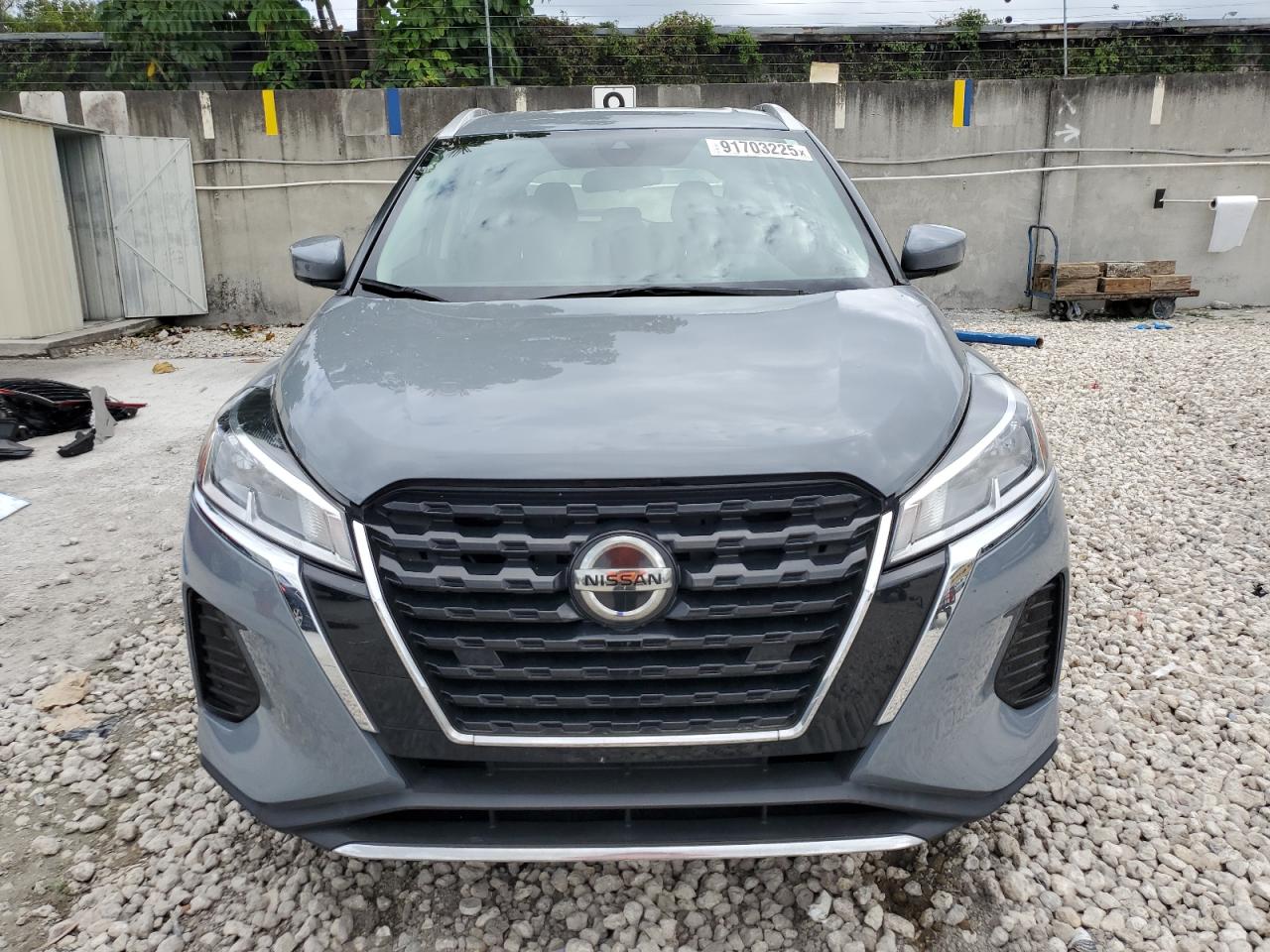 NISSAN KICKS SV
