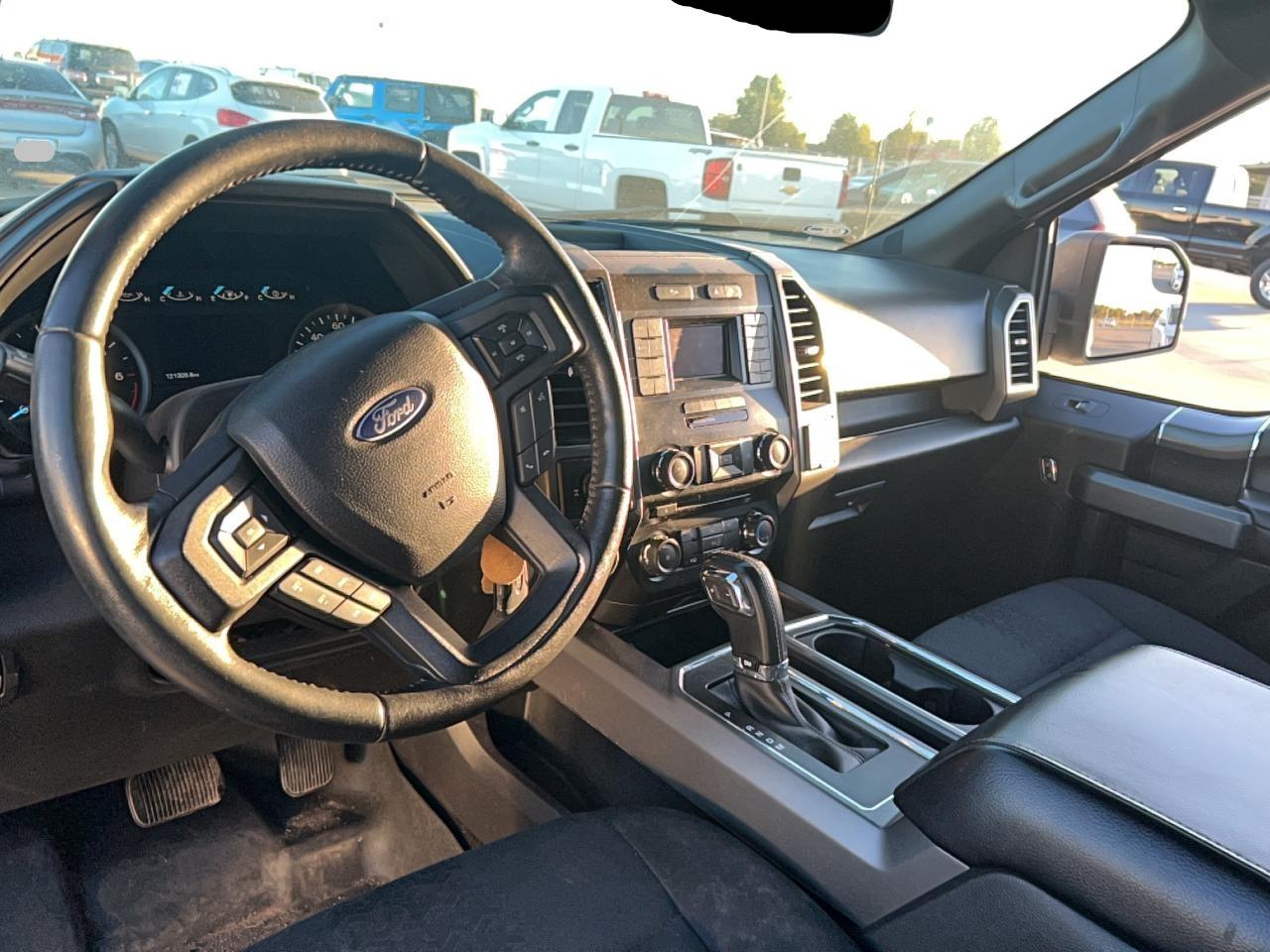 FORD F-150 SUPER CAB