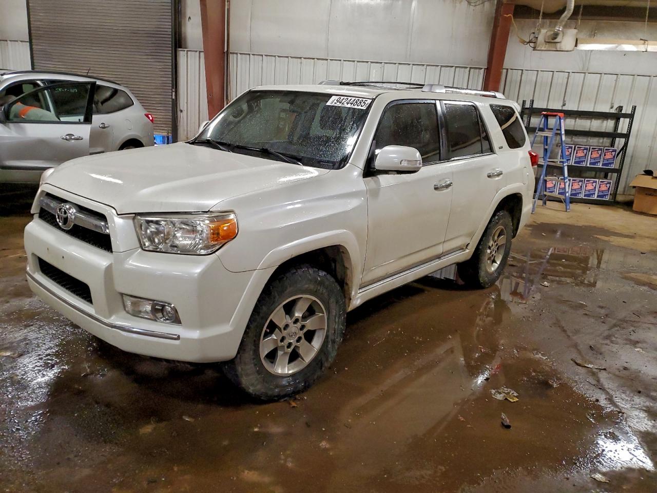 TOYOTA 4RUNNER SR5
