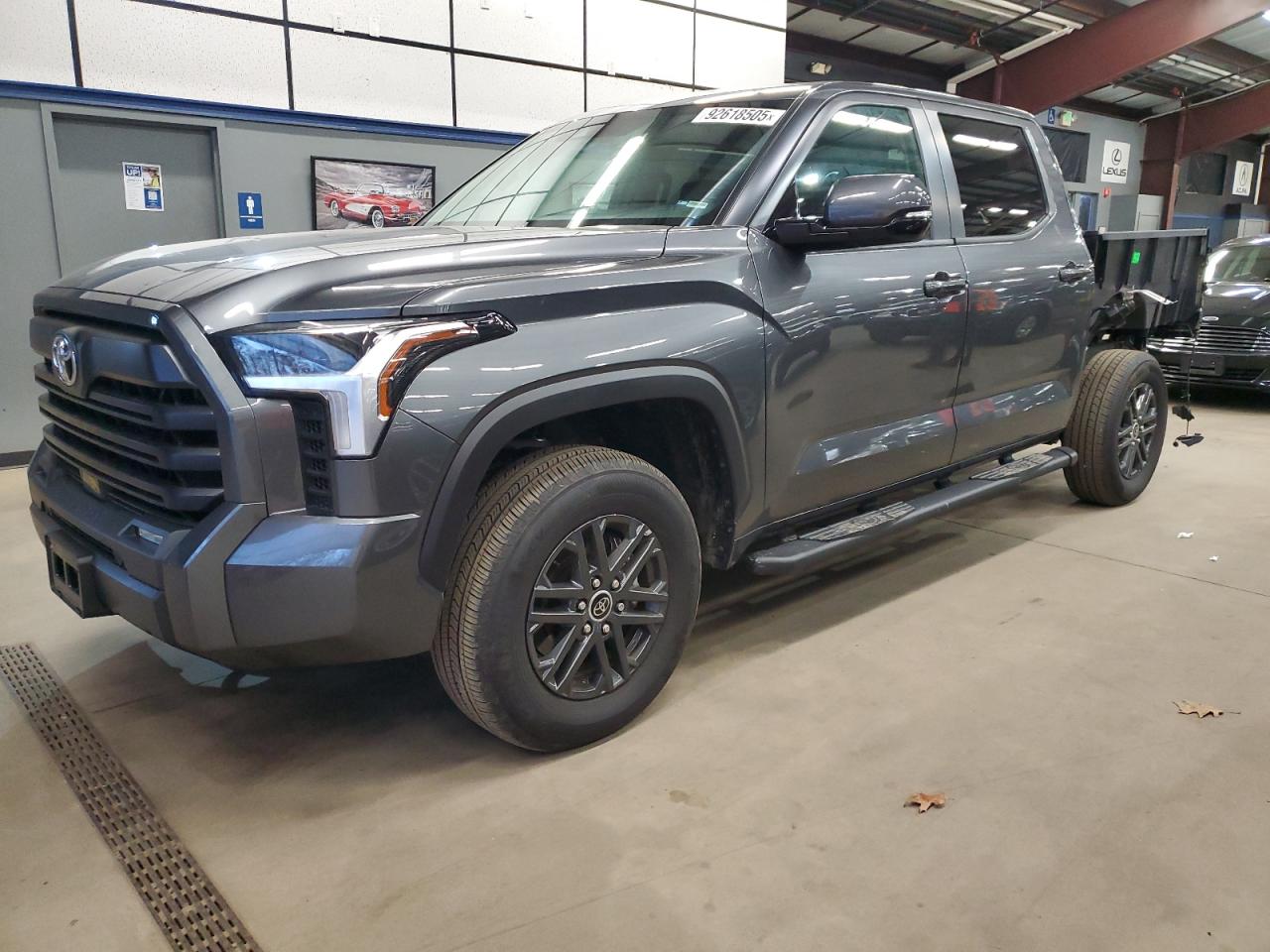 TOYOTA TUNDRA CREWMAX SR