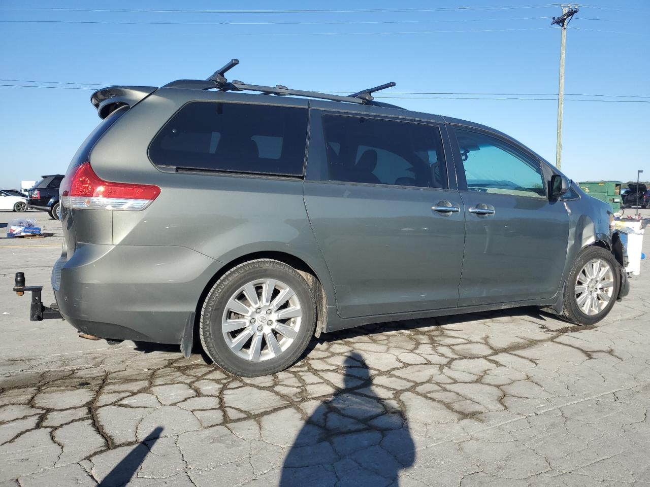TOYOTA SIENNA XLE