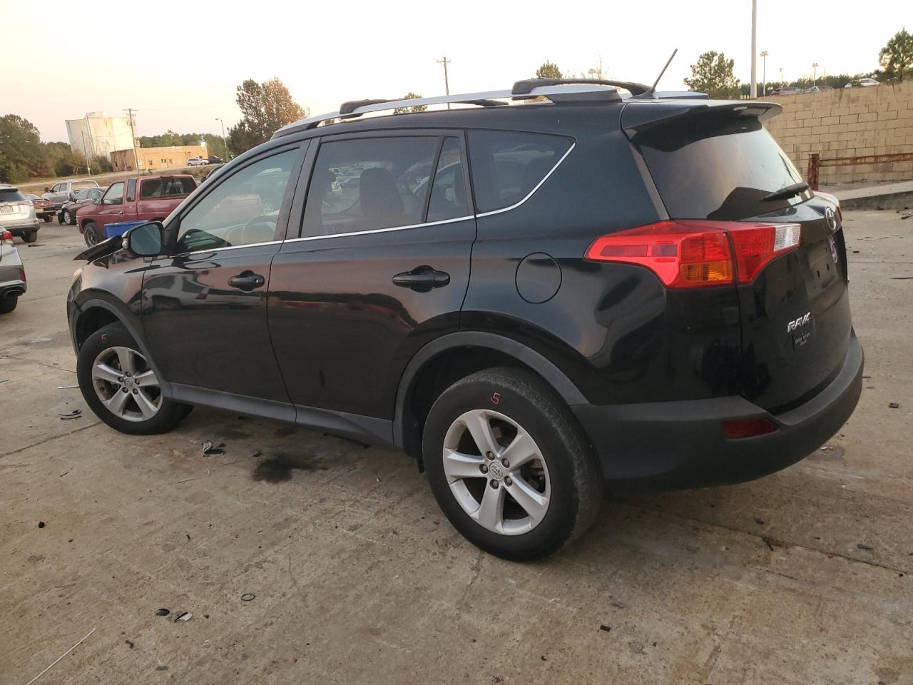 TOYOTA RAV4 XLE