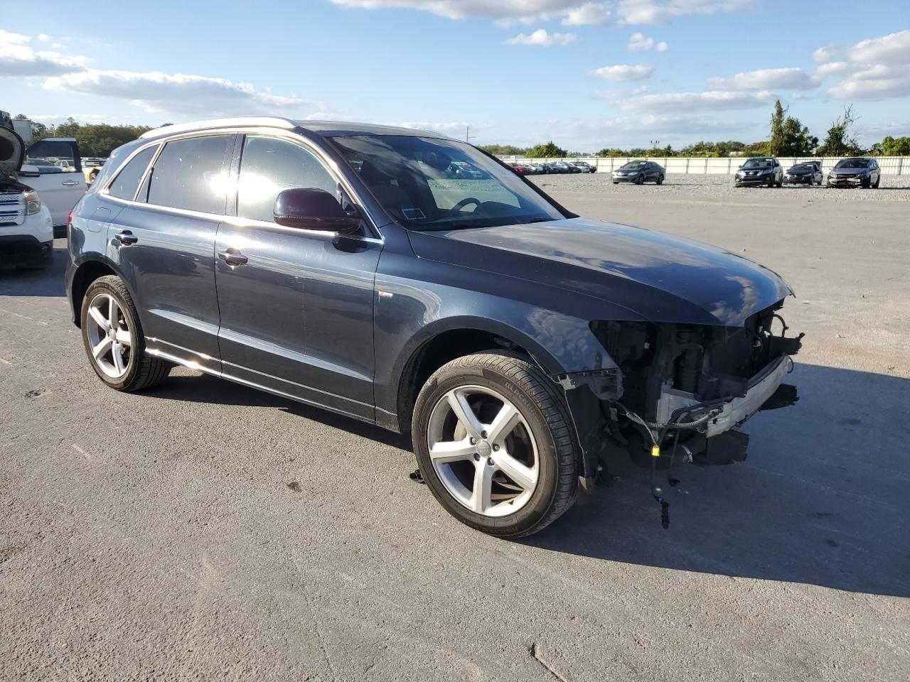 AUDI Q5 PREMIUM PLUS