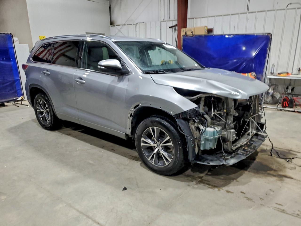 TOYOTA HIGHLANDER XLE