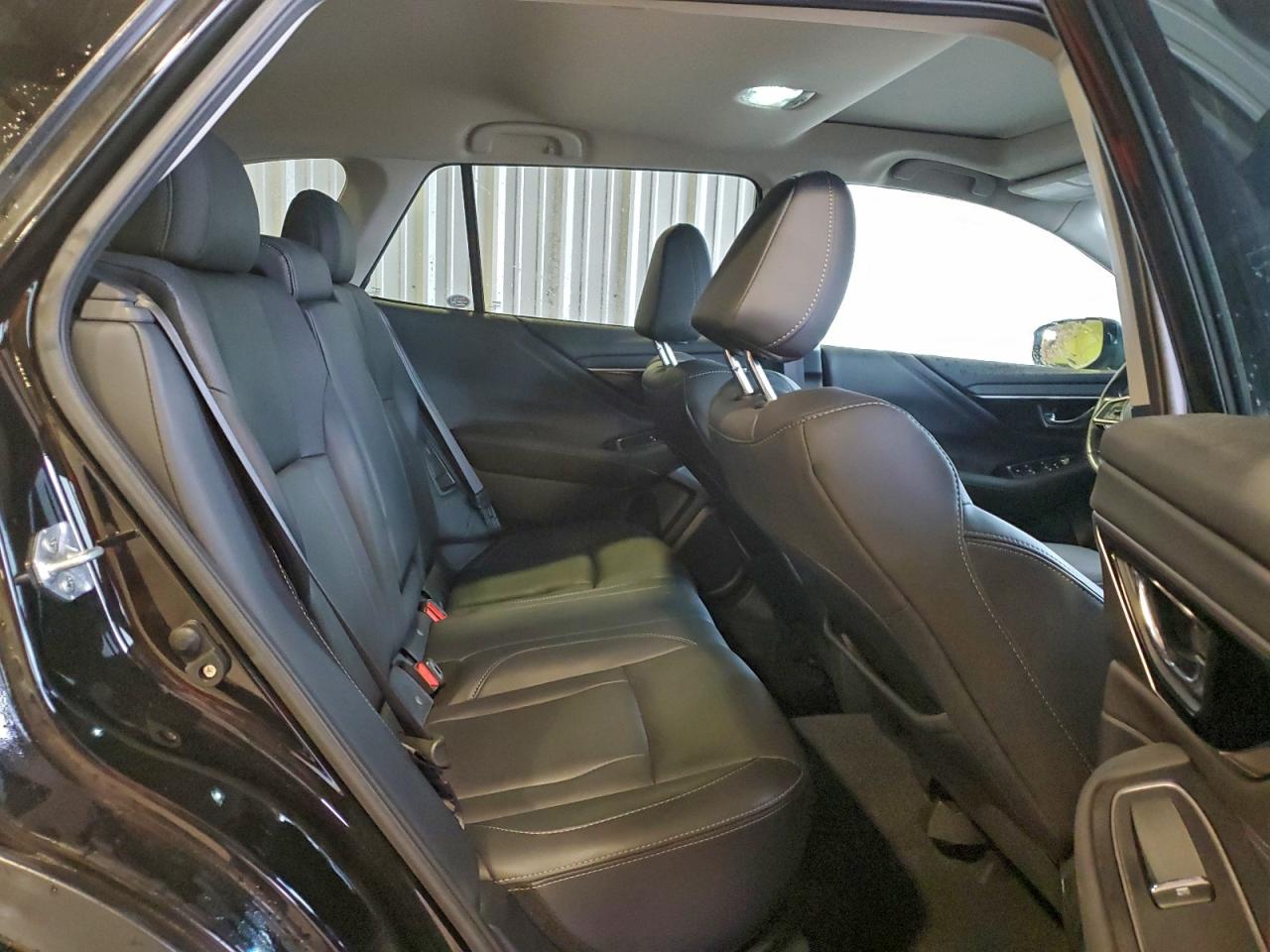 SUBARU OUTBACK LIMITED