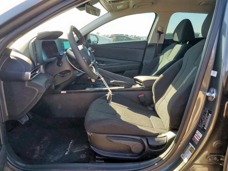 2025 HYUNDAI ELANTRA SE #3318021378