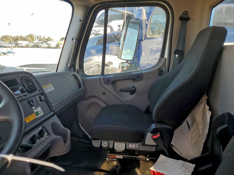 2024 FREIGHTLINER M2 #3304676941