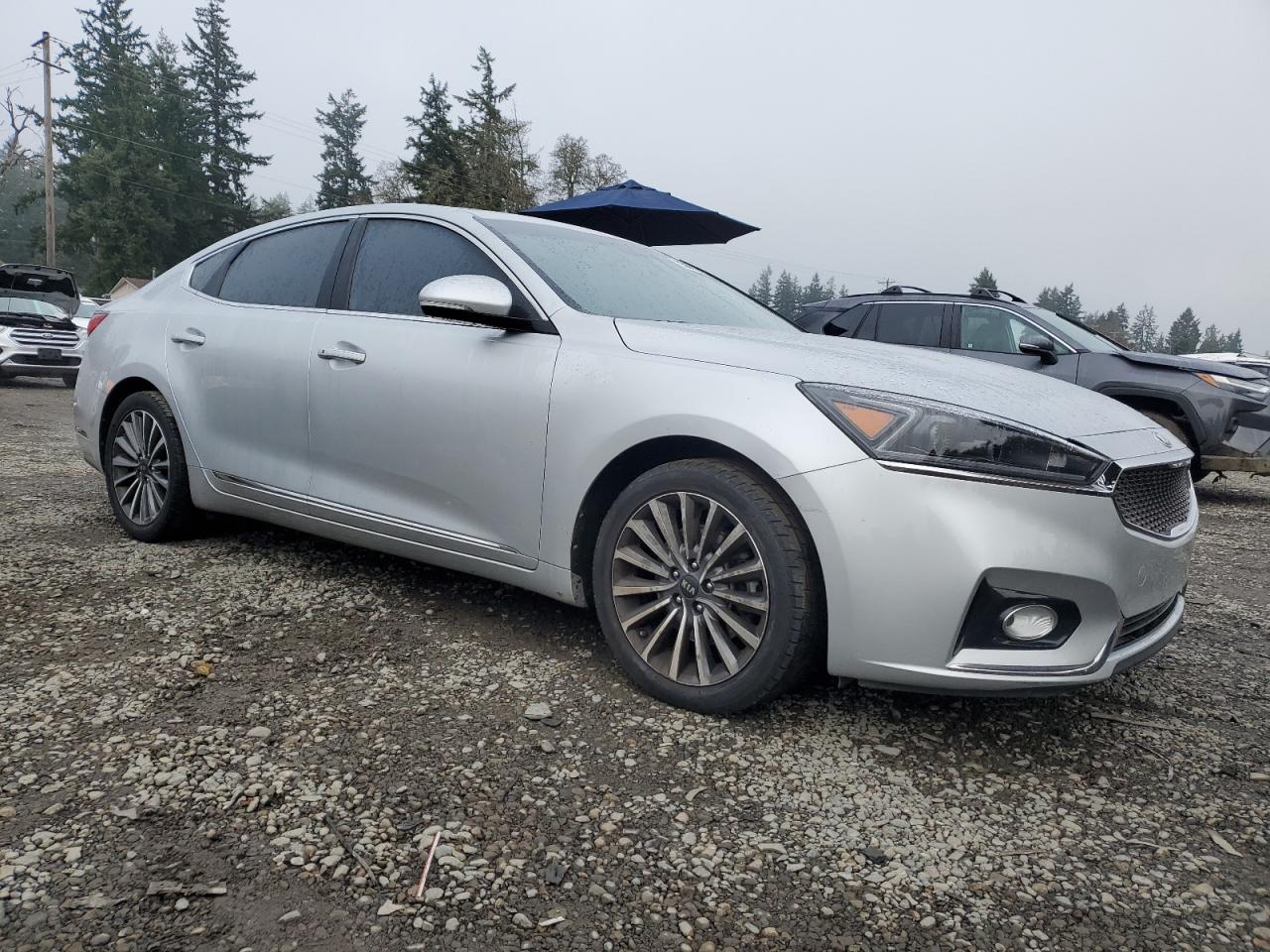 KIA CADENZA LUXURY