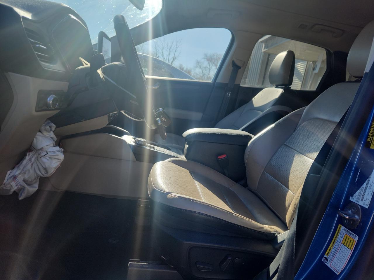 FORD ESCAPE TITANIUM