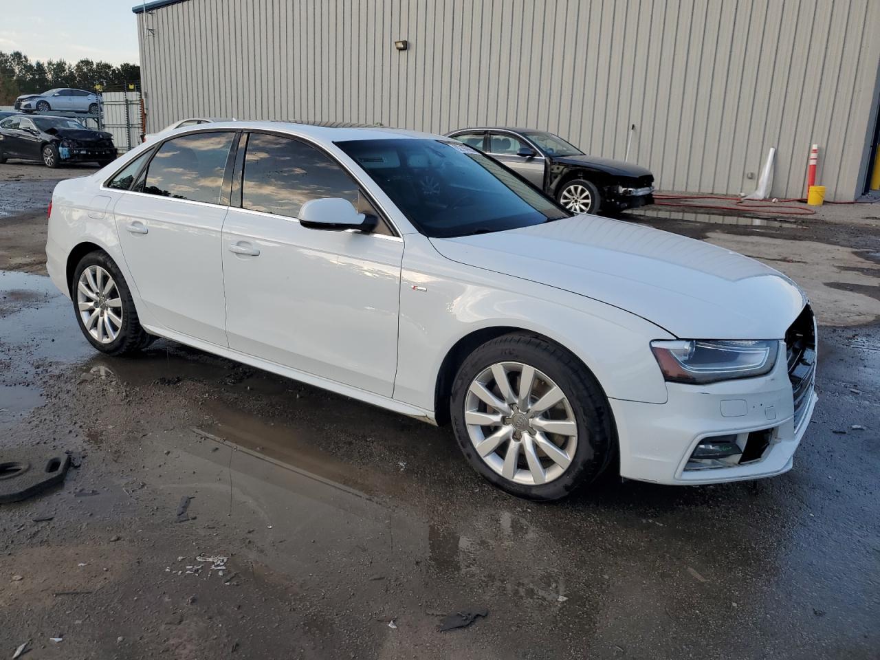 AUDI A4 PREMIUM