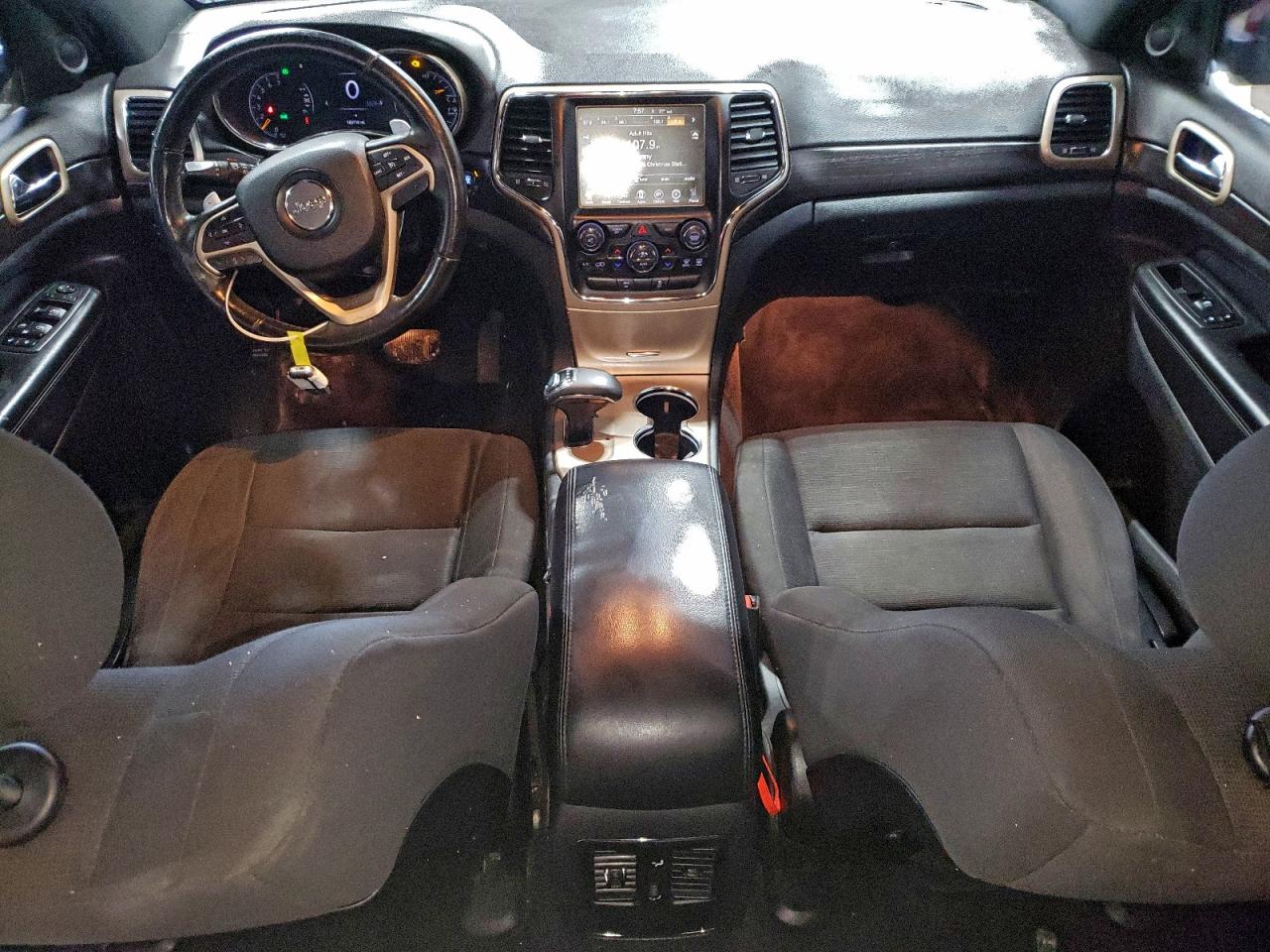 JEEP GRAND CHEROKEE LAREDO