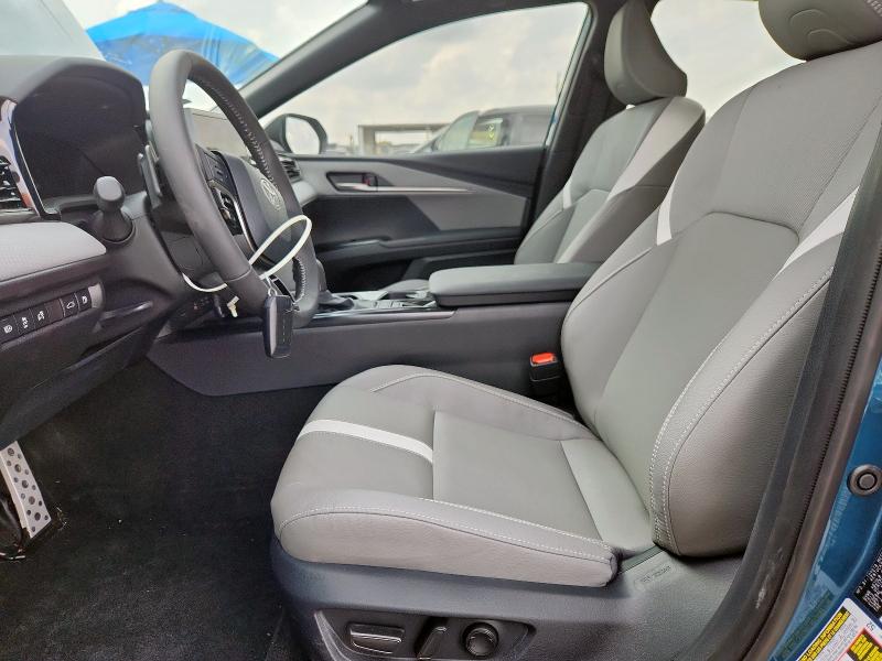 2025 TOYOTA CAMARY SE #3305611721