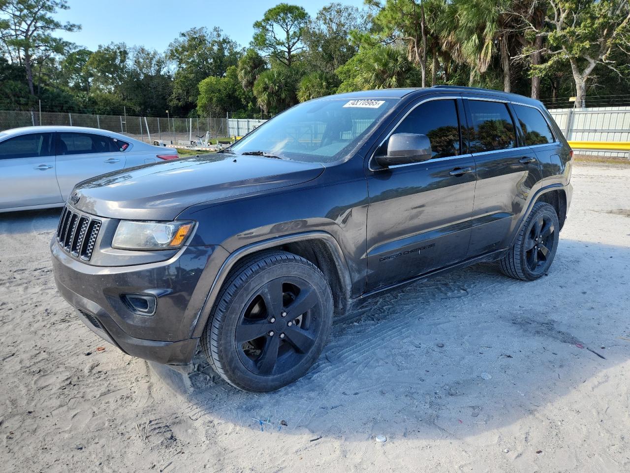 JEEP GRAND CHEROKEE LAREDO