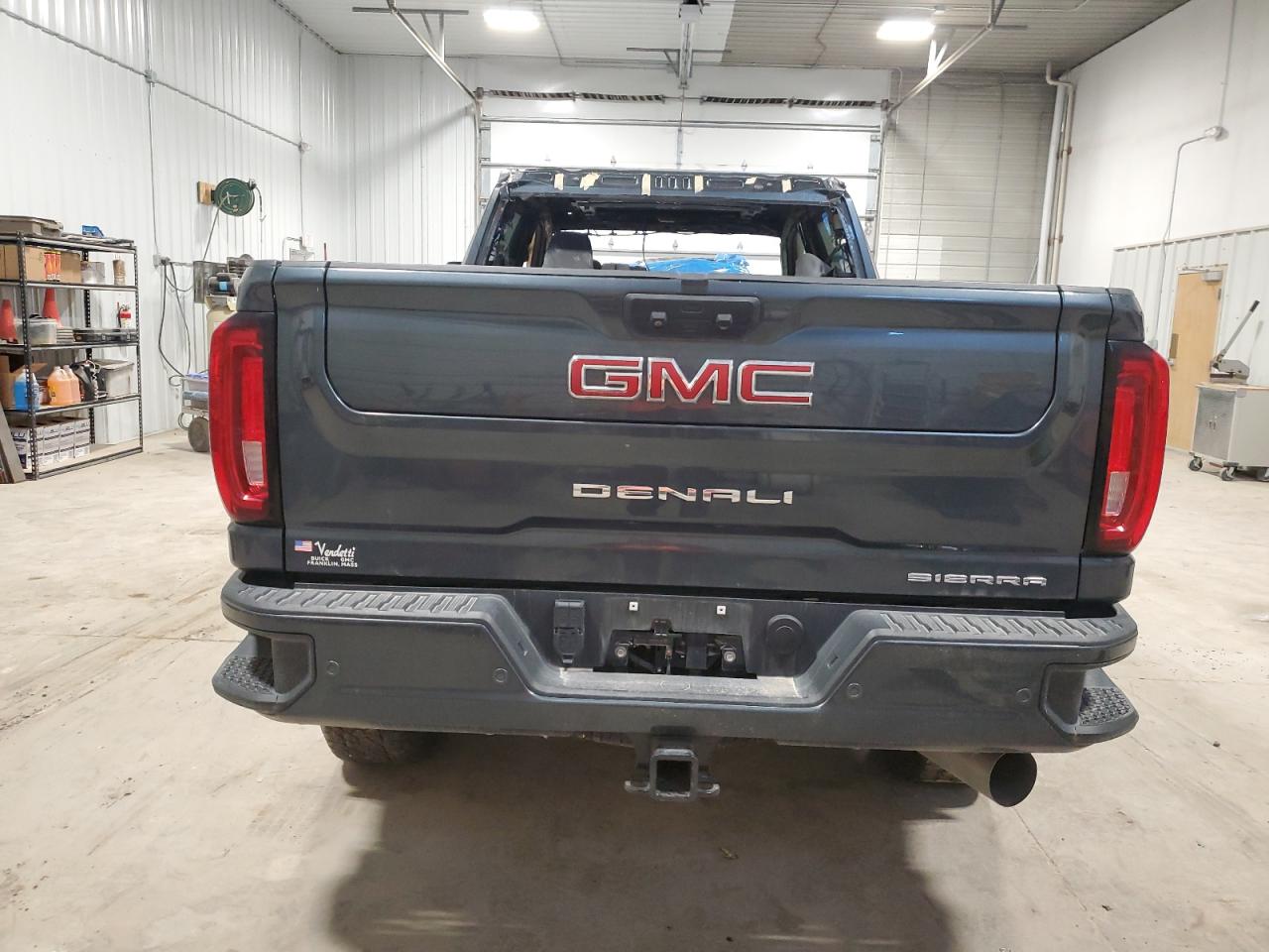 GMC SIERRA K2500 DENALI