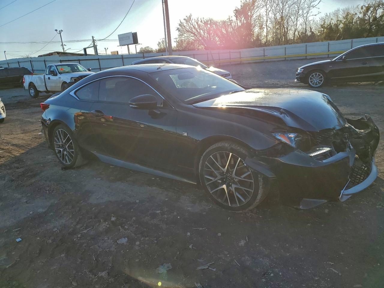 LEXUS RC 200T