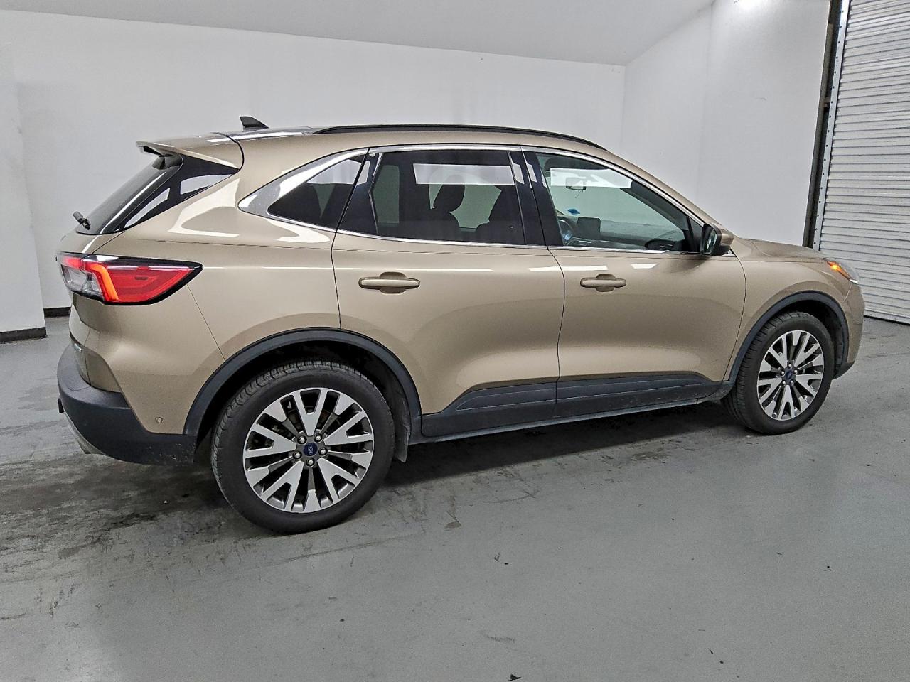 Lot #3303670928 2020 FORD ESCAPE TIT