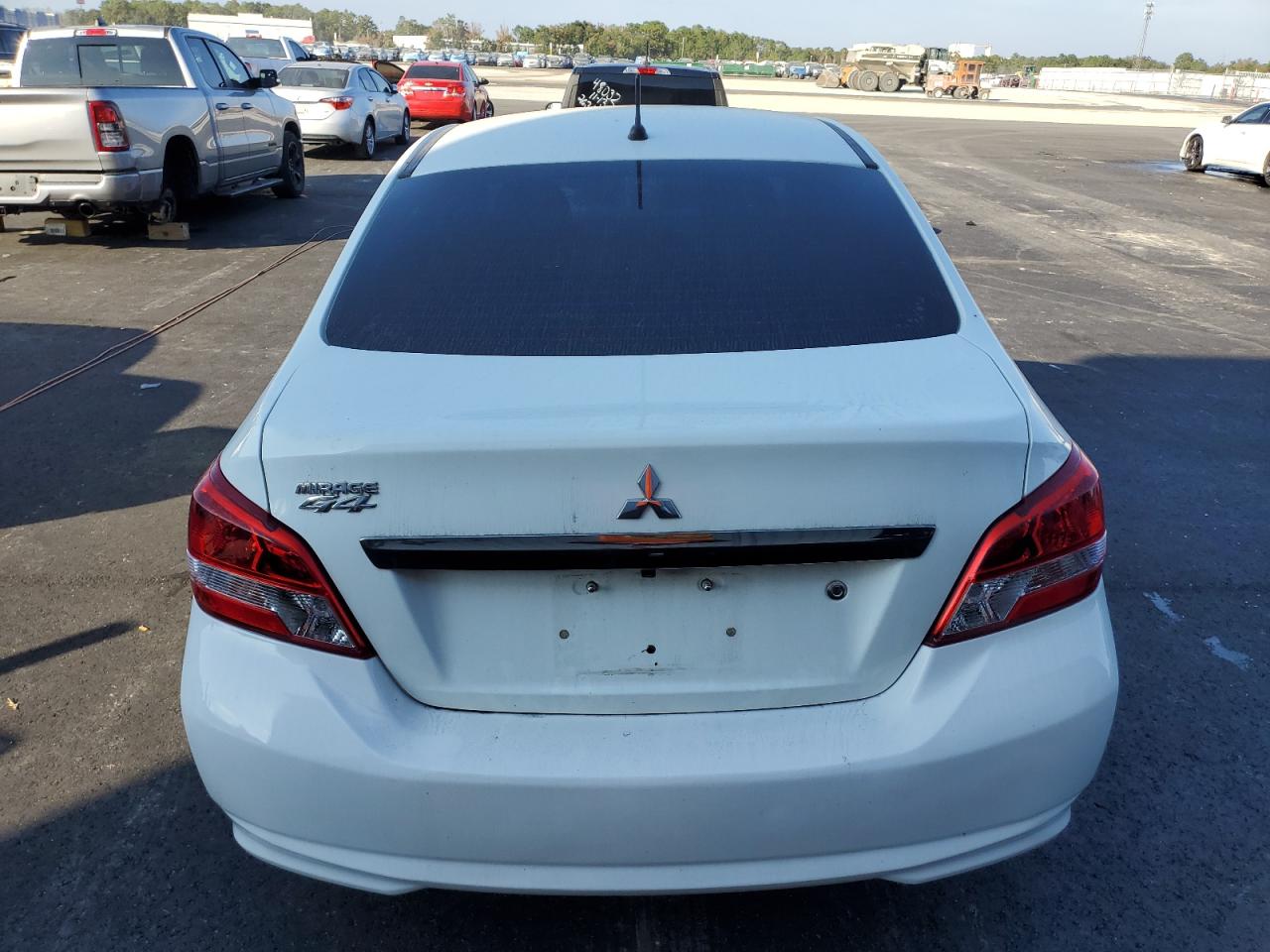 MITSUBISHI MIRAGE G4 ES