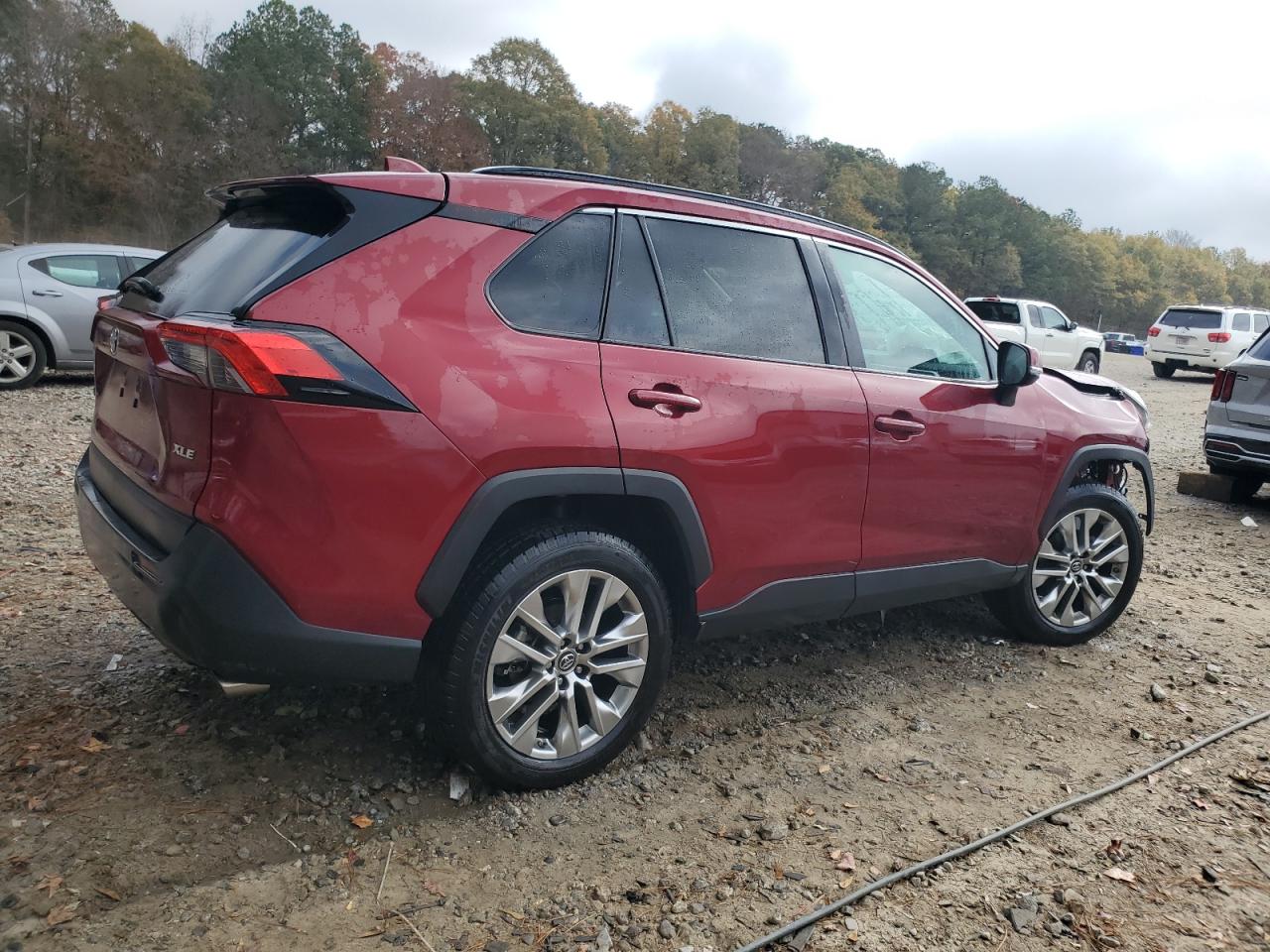 TOYOTA RAV4 XLE PREMIUM